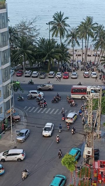 Вьетнам. При такой движухе ни одной 