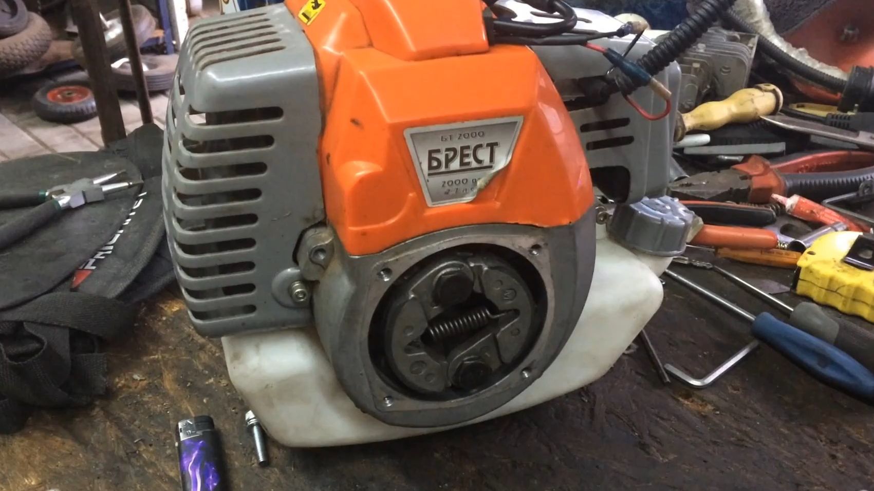 Бензокоса Брест !Не заводится!!!Не заводится и всё:0