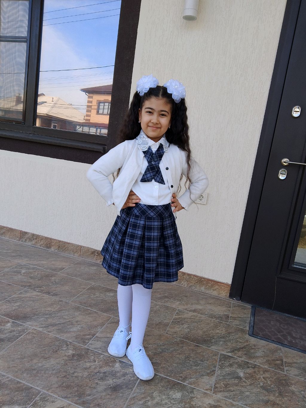 У.   Меня первый день в школе. 