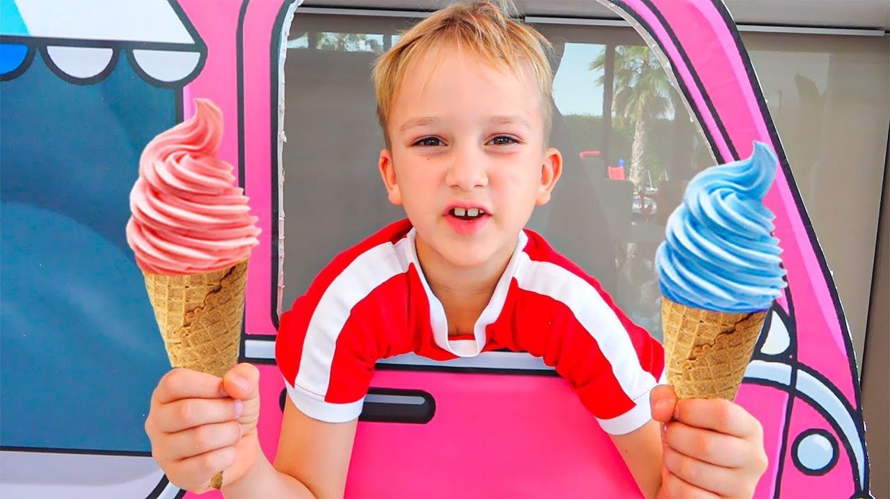 ВЛАД И НИКИ  Игра с игрушками для детеи