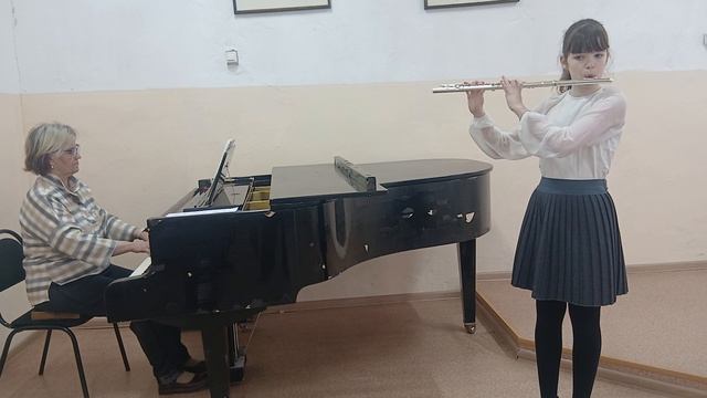 Петрова Ксения - В. Моцарт Менуэт