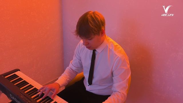 Виртуоз за клавишами - Роман Бемолин