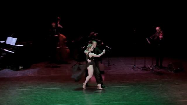 OJOS  NEGROS Solo Tango Orquesta Darja Pechatnikiva  Michail Efimov