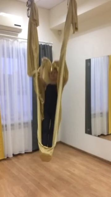 Воздушная йога НИЖНИЙ НОВГОРОД. Студия Здрава