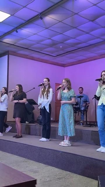 Хотел сразиться я за жизнь свою церковь Эммануил Алматы Worship Shorts