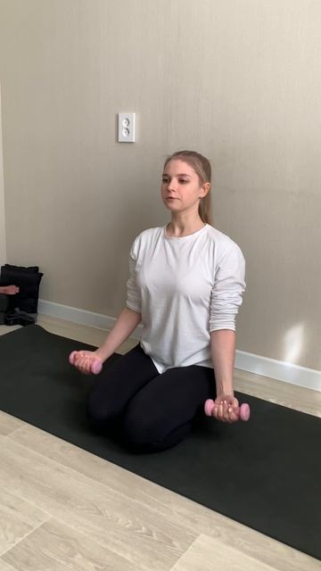 Пилатес для красивой спины и сильных рук  План тренировок  День 2  Тренировка дома