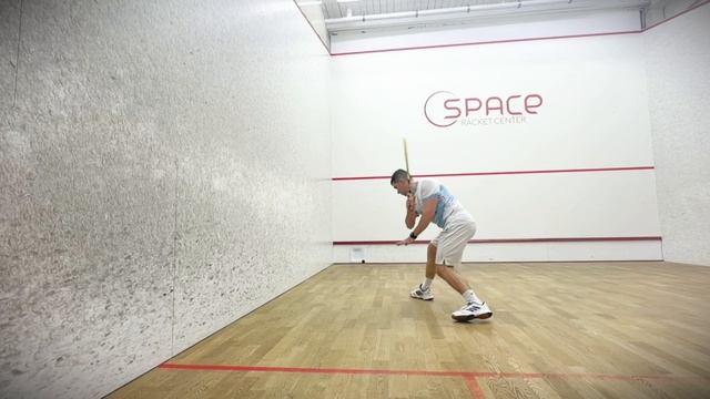 СКВОШ. Боаст в переднеи зоне слева 3