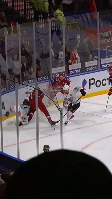 КТО ВИНОВАТ?  КХЛ