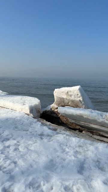 Замерзающее море на Куршской косе