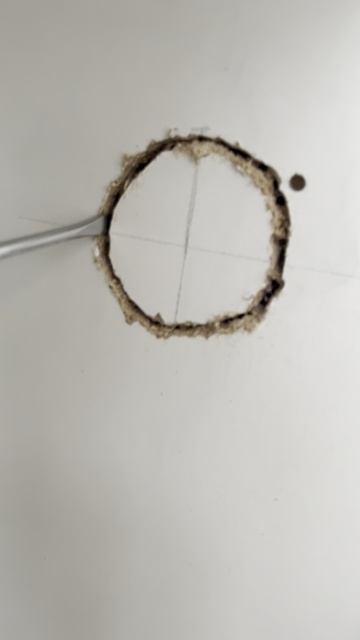 Вырезаем круг сверлом