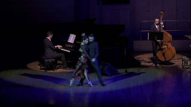 Emancipacion  Javier Rodriguez  Fatima Vitale Solo Tango Orquesta