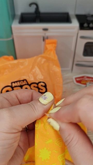 ZURU MEGA GROSS MINIS ASMR  РАСПАКОВКА МЕРЗКИХ ФИГУРОК