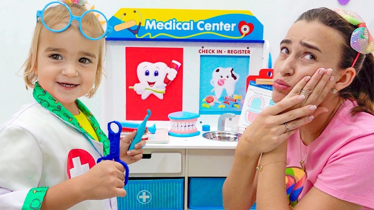 АЛИСА  Алиса играет в доктора и помогает всем