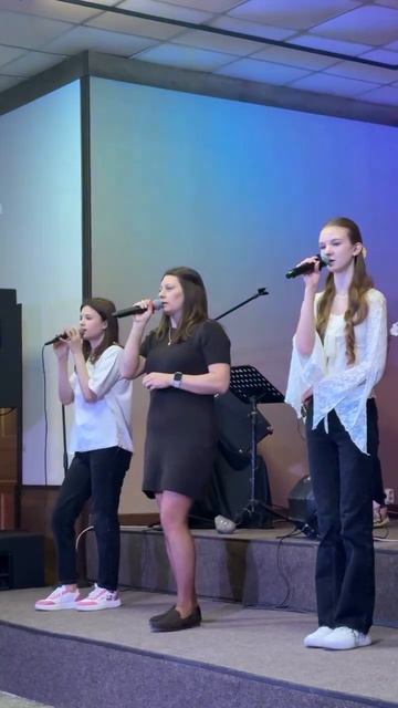 Ты так благ церковь Эммануил Алматы Worship Shorts