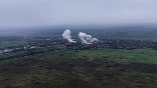 Дрон снял уничтожение подземного города ВСУ залповым огнем Солнцепека в Запорожской области