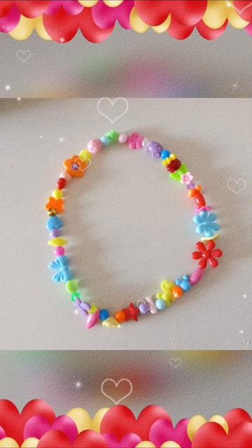 Украшать себя нужно не для того чтобы хорошо выглядеть но для того лишь чтобы не выглядеть плохо