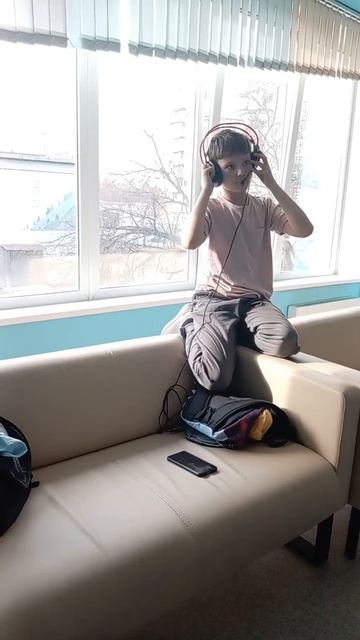 наушники Королёва 3 серия