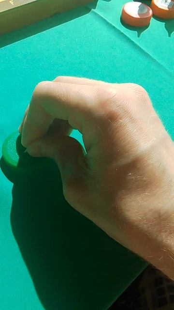 снимаю этикетку с крышки