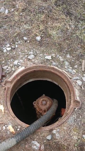 Затопило колодец.