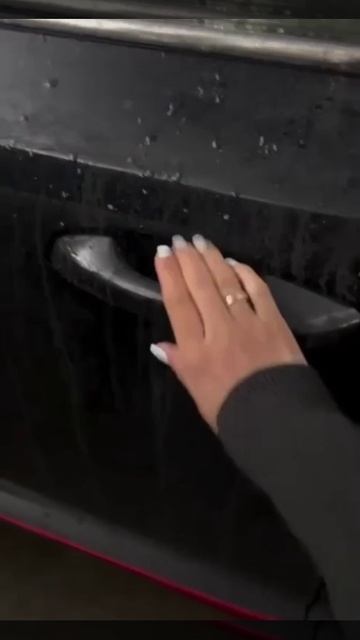 Мойки в Туапсе массово взвинчивают ценники после нефтяных дождей

Из-за обильных дождей...