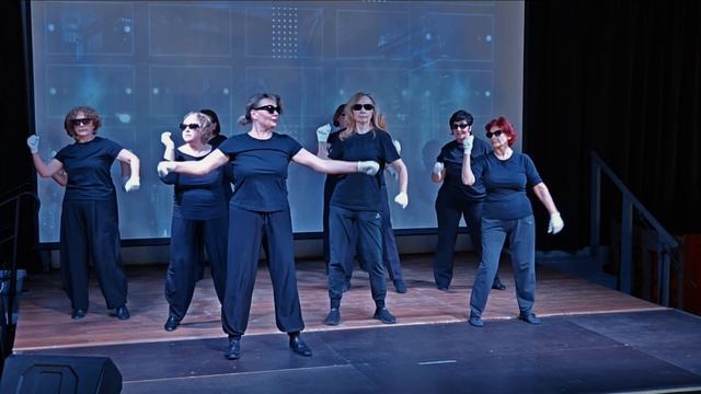 Люди в черном в Шкиперском молле