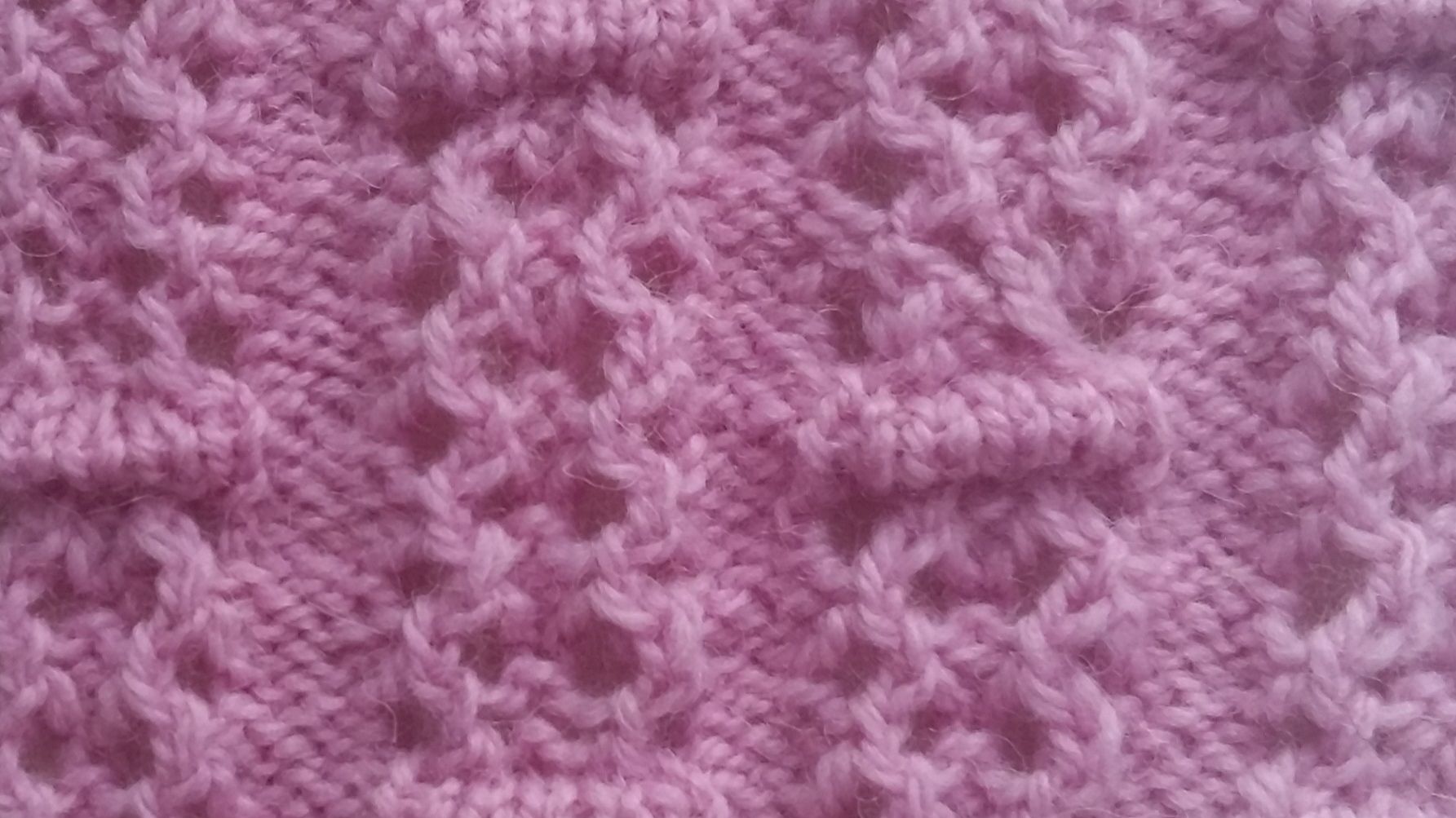 126. Японские узоры. Валики на ажурной дорожке