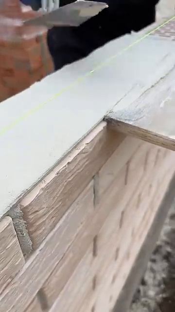 Хитрость от мастера для чистой кирпичной кладки