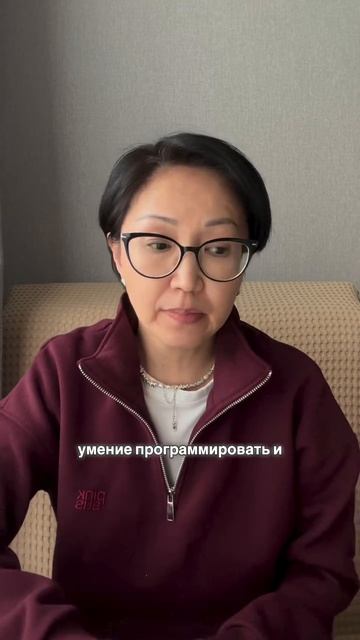 Обратите внимание на технические медицинские вузы частенько там можно встретить Линвистику и д...