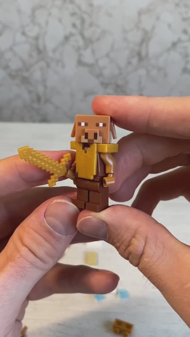 Это Пиглин из Майнкрафта - моделька конструктор #игры #lego #лего #minecraft #игрушки #обзор