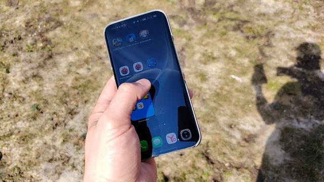 TECNO CAMON 50 Ultra 5G  Дисплей на солнце