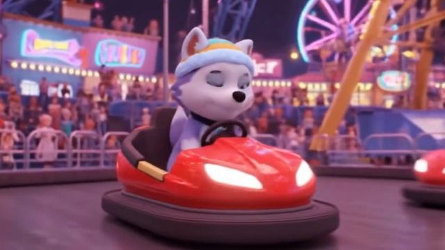 Щенячий патруль Скай Маршал Эверест Гончик Крепыш и Роки катаются на машинках. Для детей!