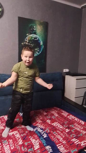 Владуc и лëня я танцую.mp4