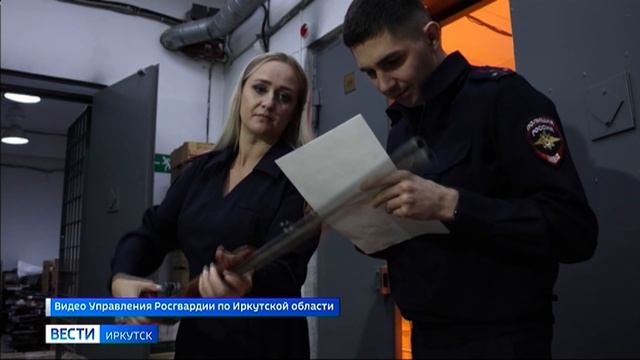 Более 15 тысячи единиц оружия передали в зону СВО жители Иркутской области с помощью Росгвардии