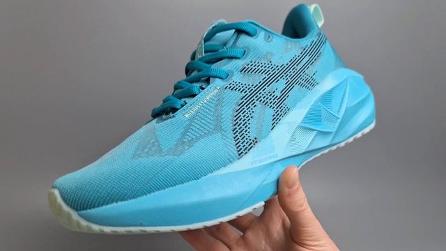 Кроссовки Asics Novablast 5 LE Lake Blue