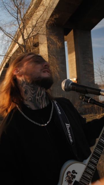 Припев который запоминается с первых нот!