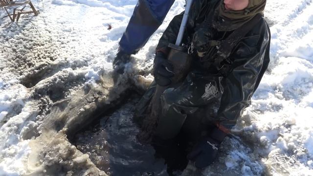 Оружие под водой раскопки по войне в болоте