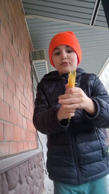 ломаю спагетти
