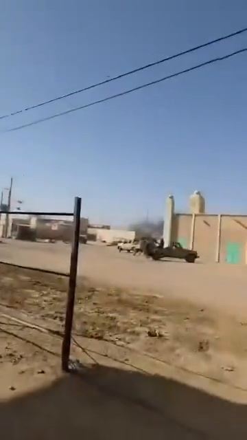 Масштабное наступление террористов началось в Мали

Боевики захватили несколько пригородов Бамако с