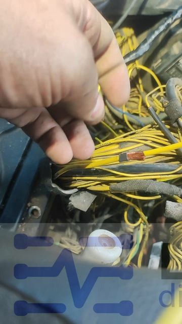 Проблема третьей руки при стыковке проводов ВСТЫК решена!!! Ура товарищи!