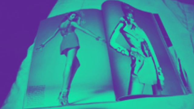 Смотрю в твои глаза..