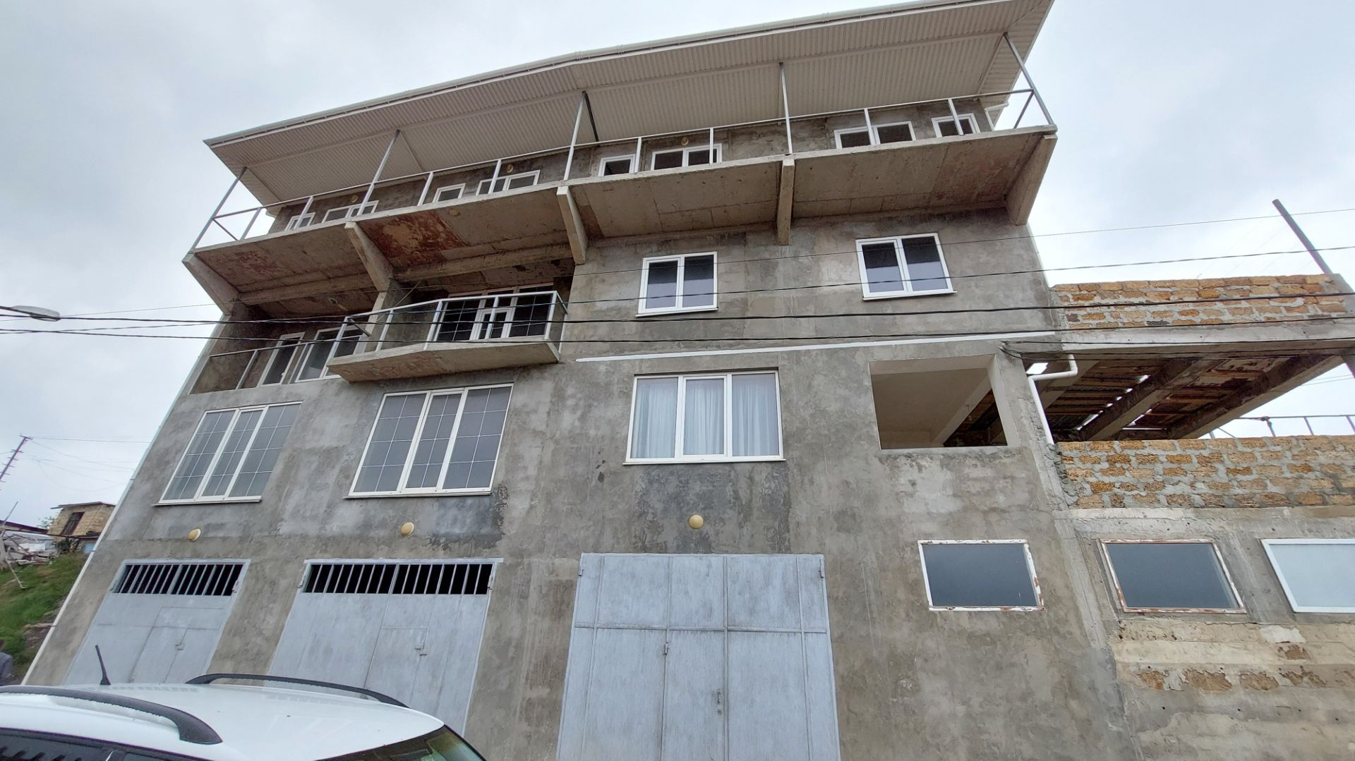 Продам здание под мини-гостиницу или гостевой дом в Рыбачьем