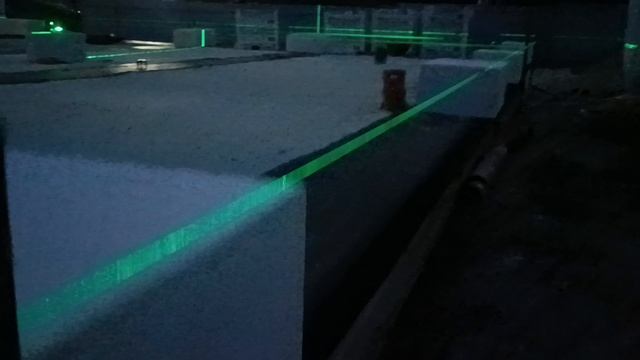 строительство дома своими руками. выставляю первый ряд