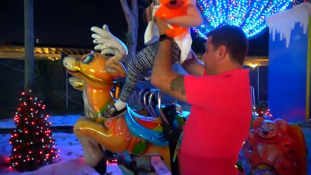 Влог в парке Санта Клауса катаемся на аттракционах и п