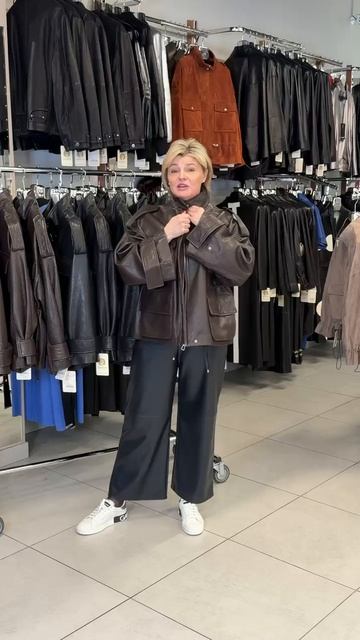 Новая коллекция курток из натуральной кожи в стиле Вalenciaga от Punto  82900руб.