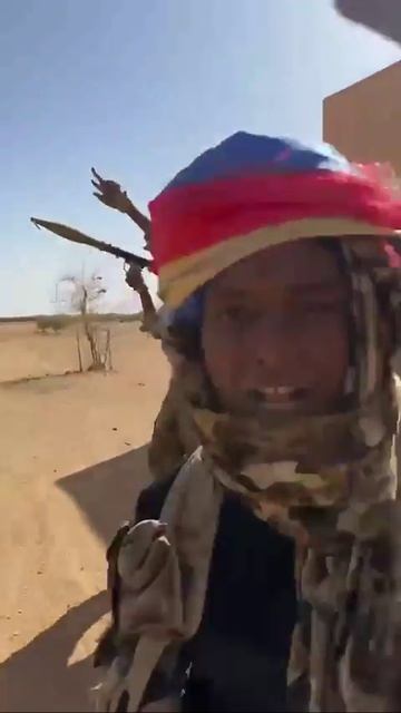 Масштабное наступление террористов началось в Мали

Боевики захватили несколько пригородов Бамако с