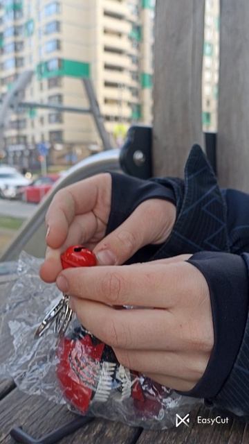 Распаковка человека бензопилы