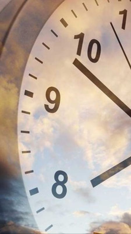 Время машет мне рукою...