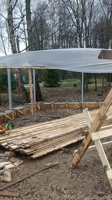 опалубка фундамента  продолжаю