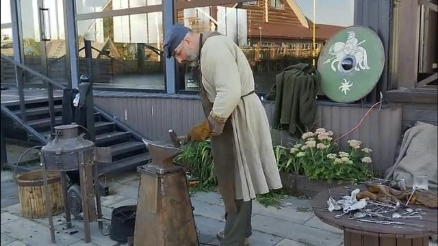 тир и кузница