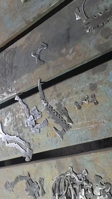 Динозавр своими руками из металла полная версия в профиле